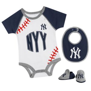 Newborn & Infant New York Yankees Tied Up Bodysuit, Bib & Bootie Set